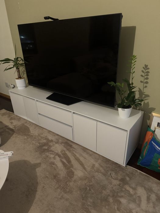 Armário De Tv Vidaxl + fita led instalada