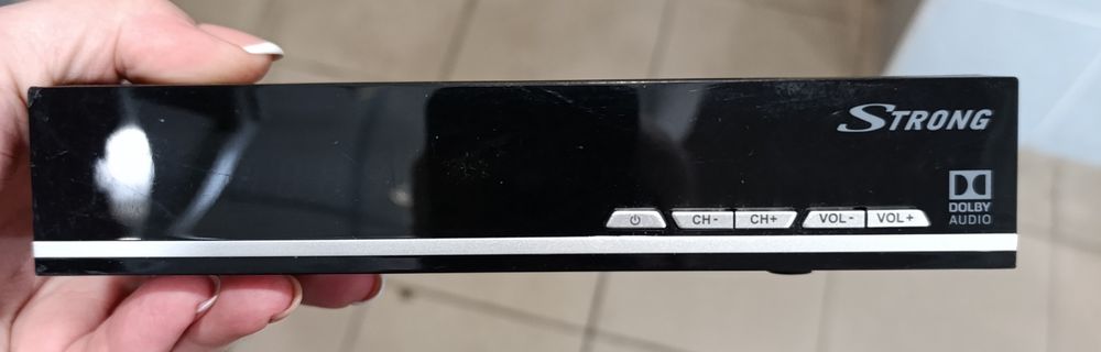 Тюнер HD до супутникової антени