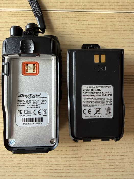 Radiotelefon AnyTone AT-D878UV II Plus | komplet | kabel do programowania