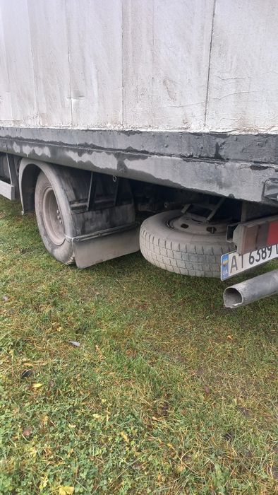 Тата находу їздить регулярно