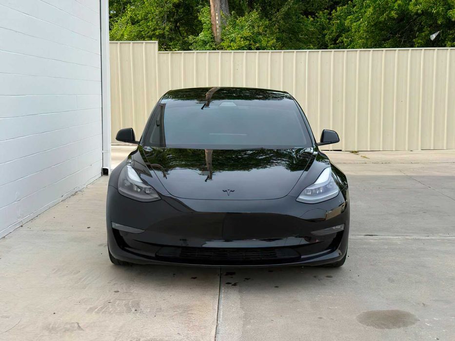 Tesla Model 3 Long Range      2022