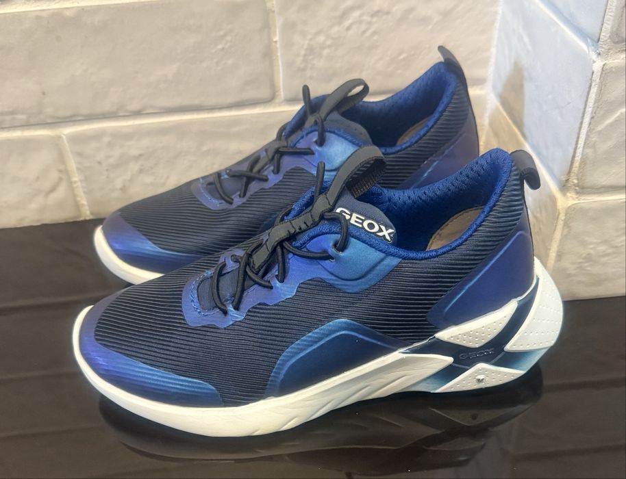 Кросівки Geox оригінал