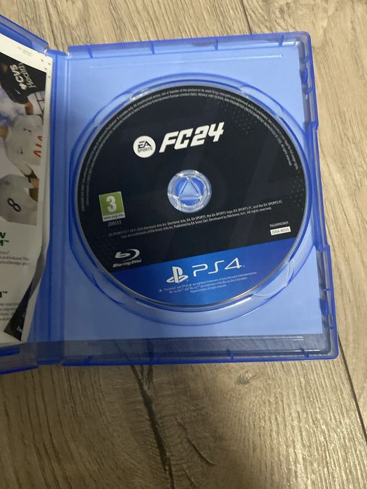 Sprzedam ps4 ponad 300 gier