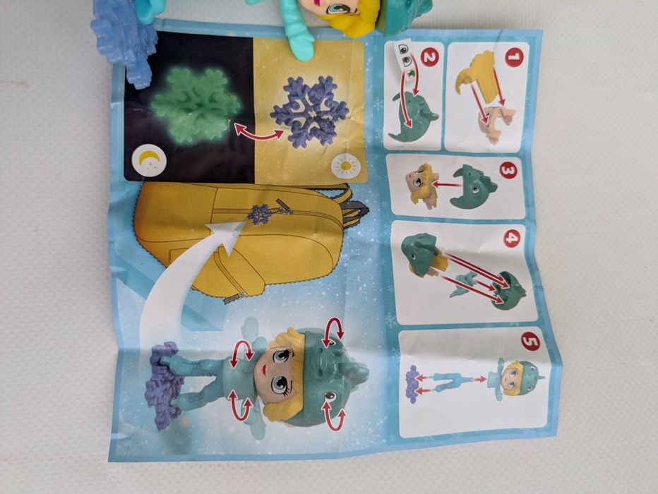 Фігурка Кіндер максі kinder maxi дівчинка на ковзанах