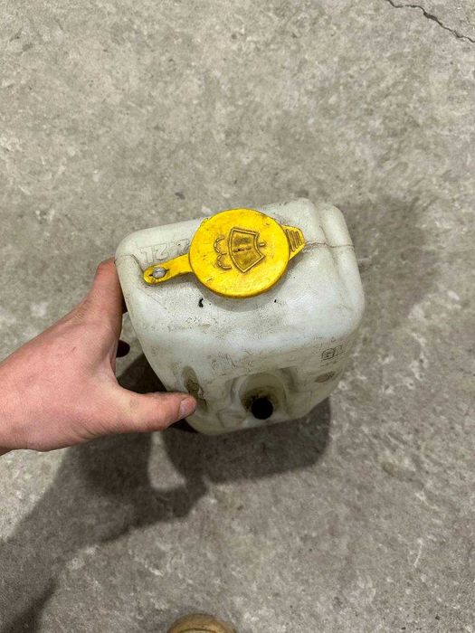 Бачок омывателя Opel Combo C/Corsa C