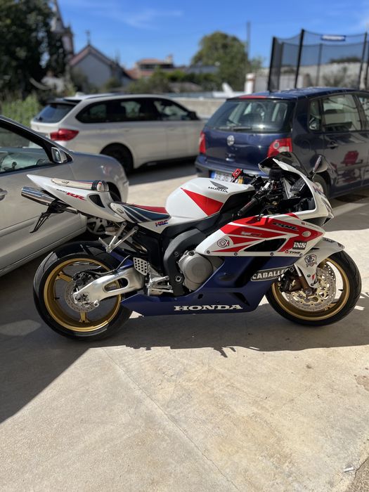 Honda cbr 1000rr