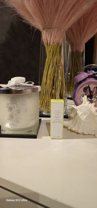 Cukrowy Peeling do Ust z Masłem Shea White Tea & Citrus
8 g