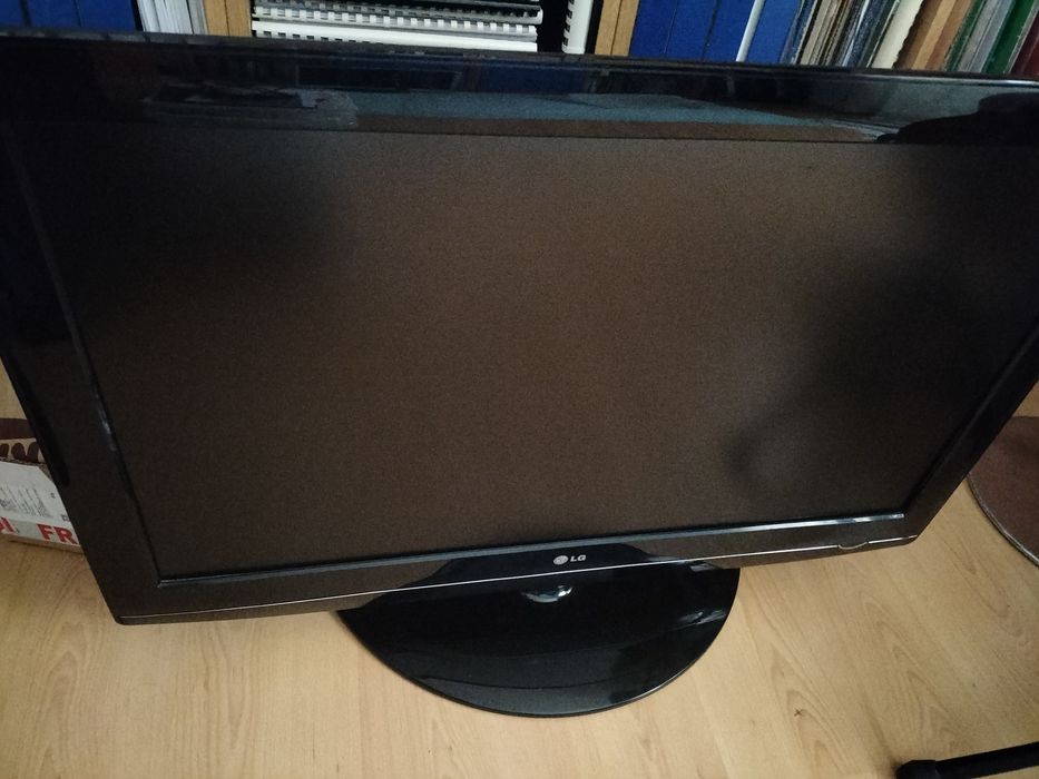 Televisão LG - Modelo 37LG5000