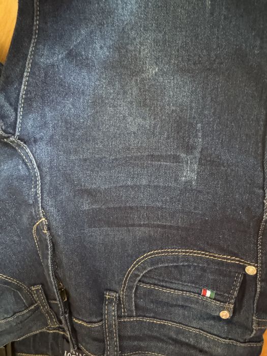 Темно сині джинси на хлопчика