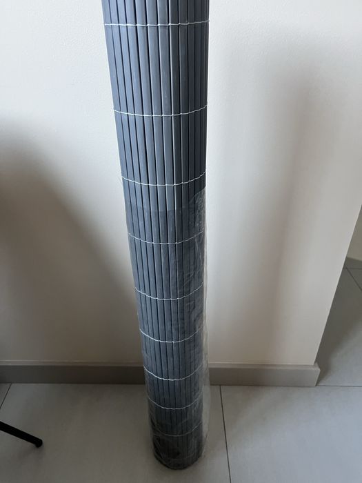 Mata PVC na ogrodzenie