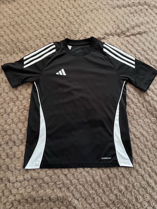 Футболка  adidas 140-152см