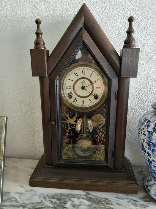 Relógio antigo de capela 4 estações