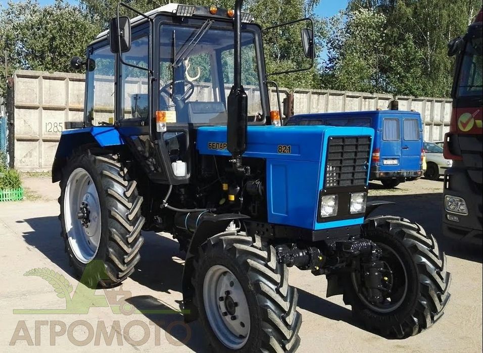 Продам МТЗ 82.1 майже нові
