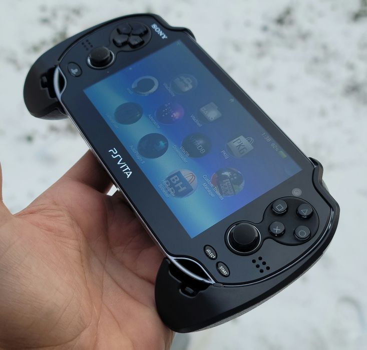 Портативна ігрова консоль PS Vita Fat OLED 3G 128Gb UHS-I (U3)