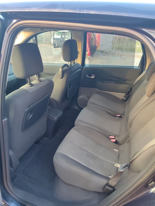 Продам Рено сценік