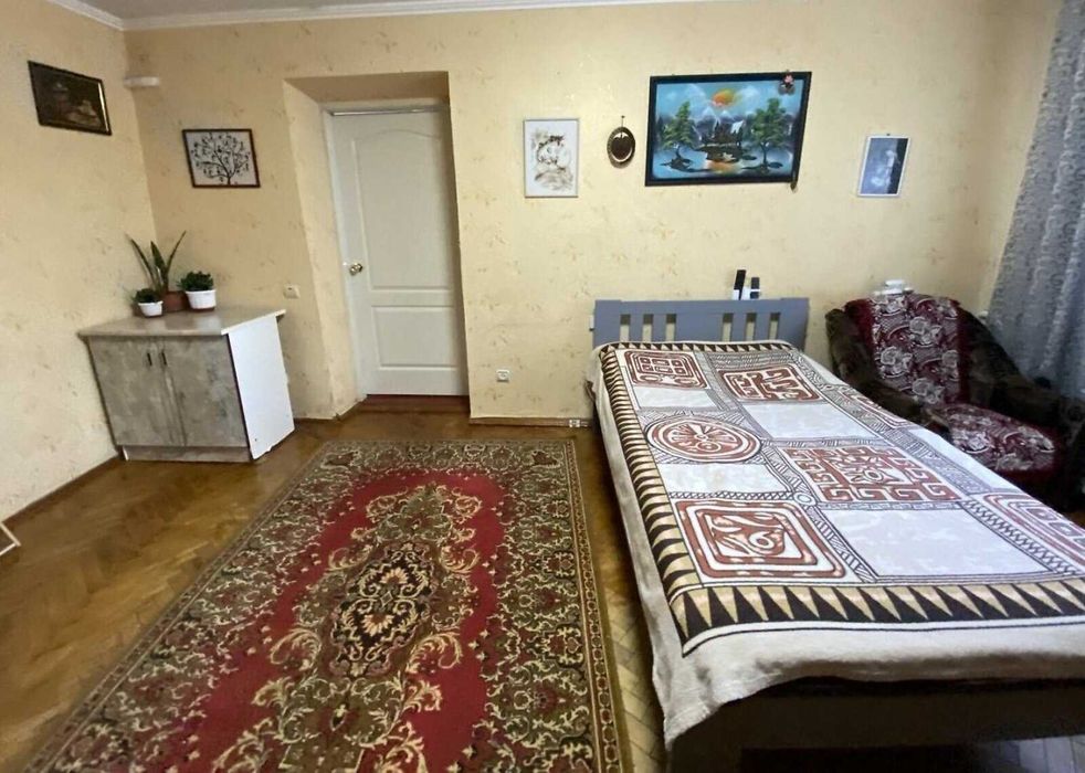 Продаж частини будинку в Центрі