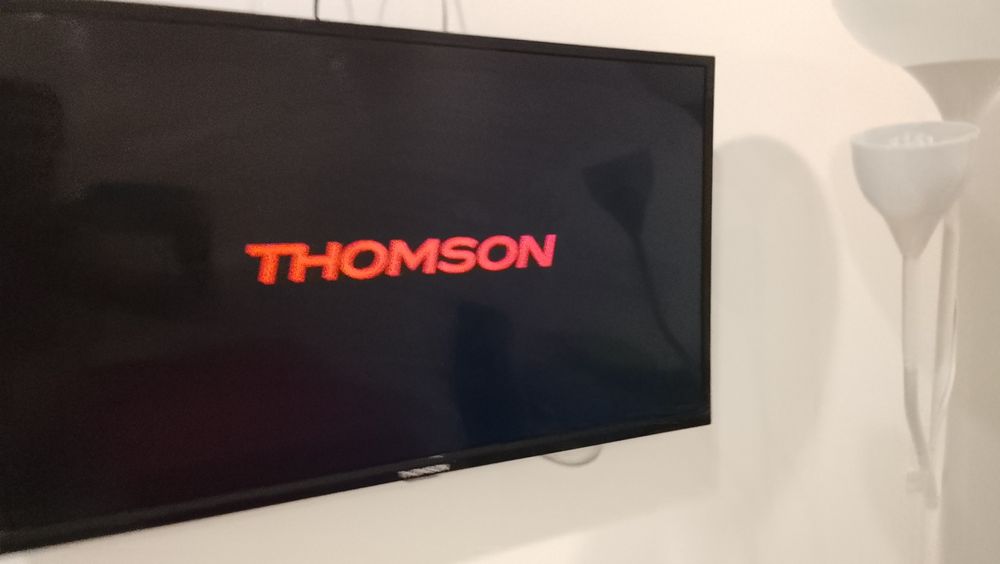 Tv 32 polegadas Thomson como nova