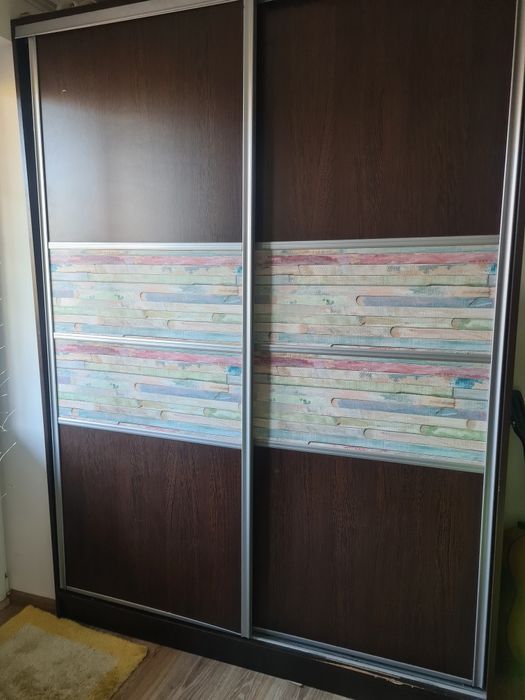 Меблі, шкаф купе, туалетный столик, комод.