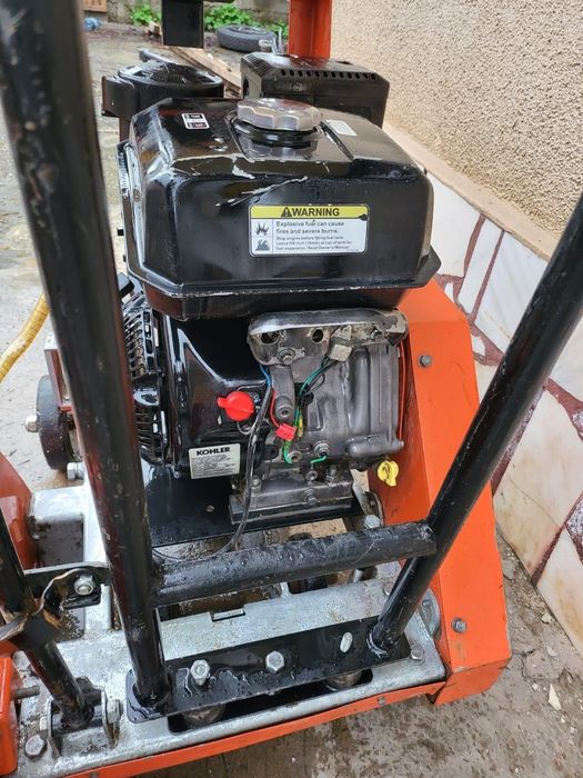 Gölz FS 170 - pilarka podłogowa z silnikiem Hondy