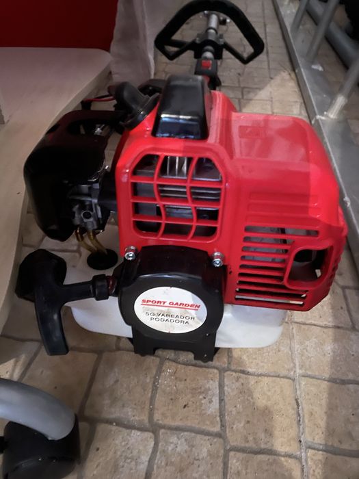 Varejadora de azitona a gasolina