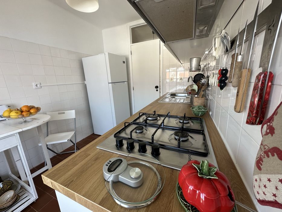 Quarto muito bom em T3 de ambiente tranquilo