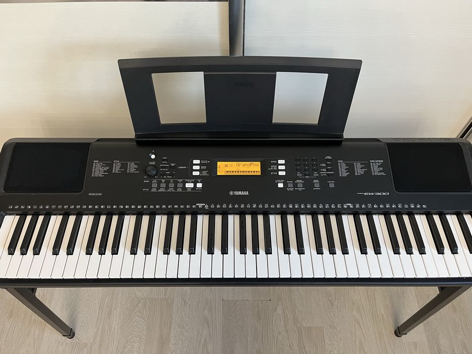 Професійний Синтезатор Yamaha EW-300!!! Динамічне піаніно, клавіши.