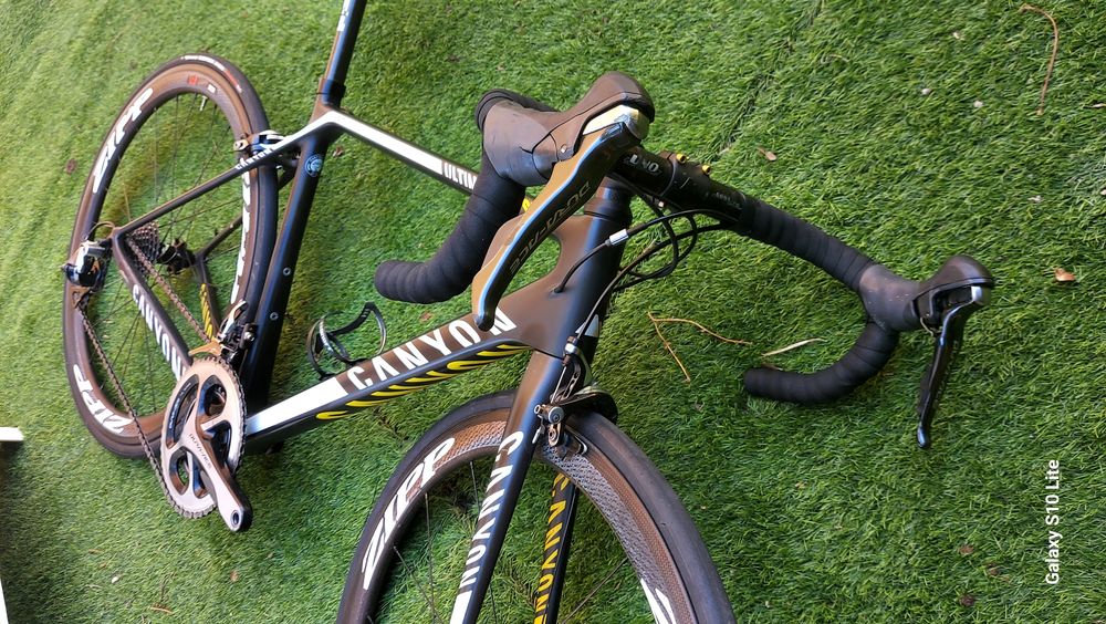 Canyon Ultimate CF SL – Shimano Dura-Ace t54