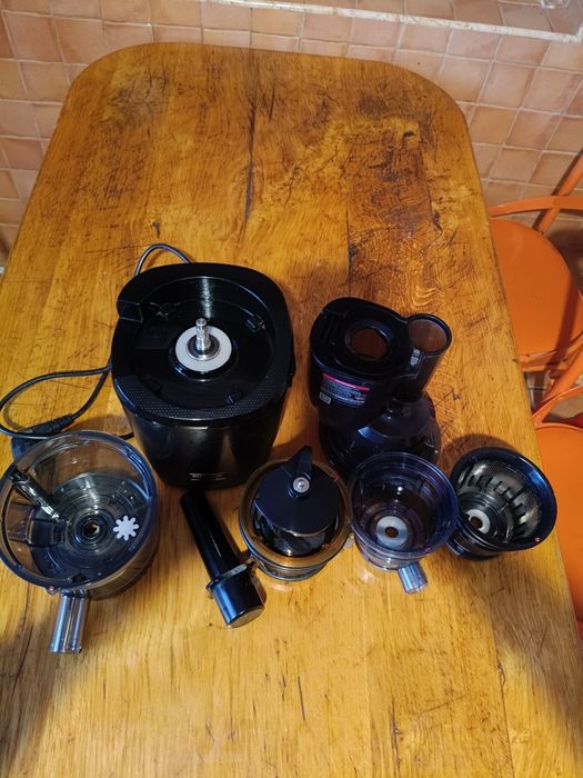 Wyciskarka wolnoobrotowa kuvings revo830