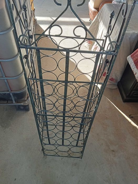 mesa de vidro com 6 cadeiras (4+2)