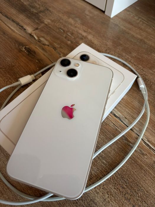 iPhone 13 biały bateria 77