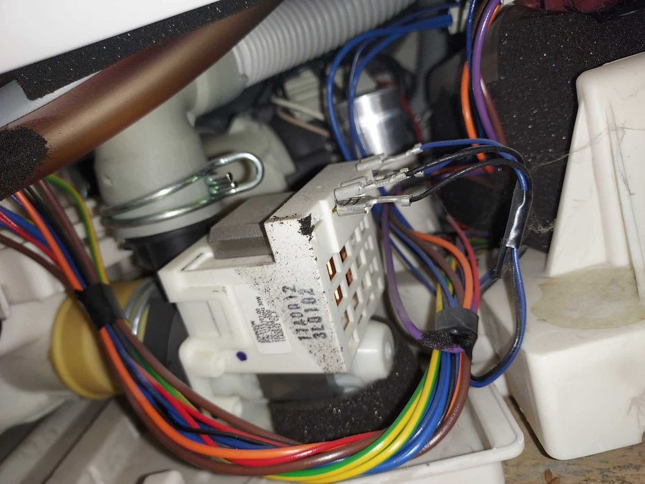 Serwis AGD Naprawa Pralek, Zmywarek, Lodówek, Piekarników, DUŻE AGD