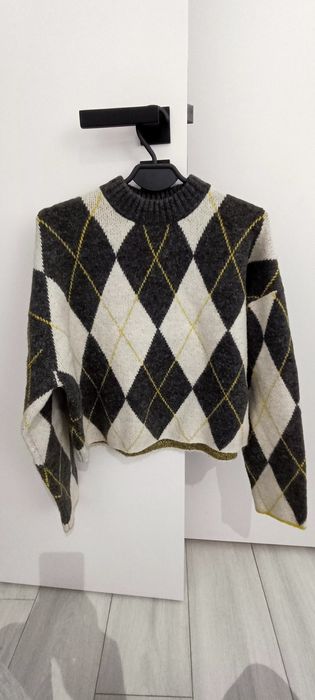 Sweter w kratkę marki hm
