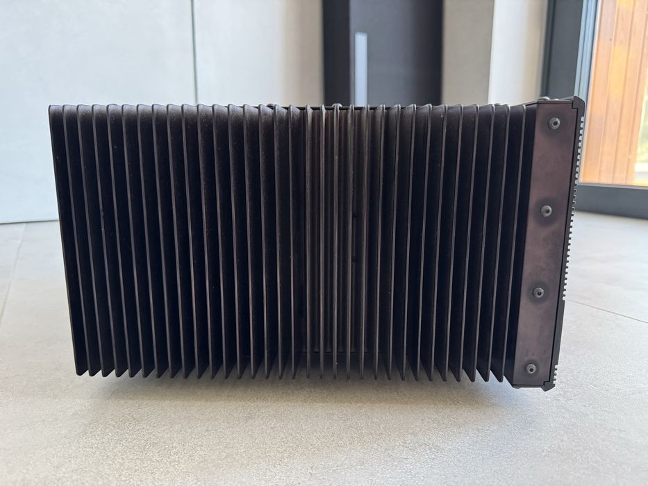 Підсилювач потужності Adcom GFA 5802