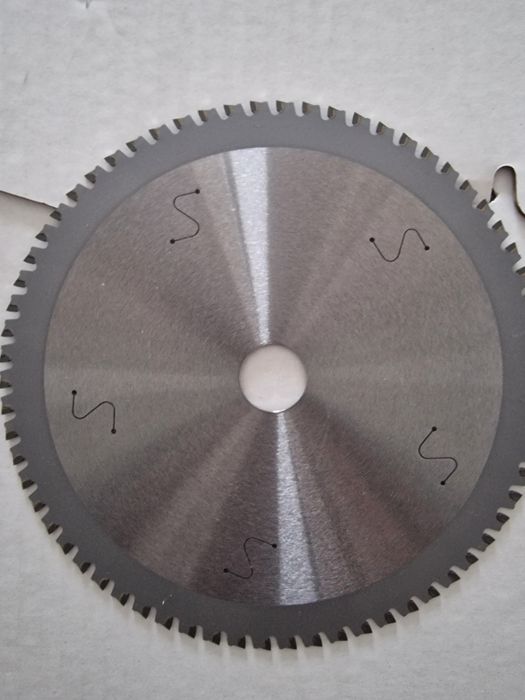 Tarcza HILTI  xcut thin 165 66T do cięcia metali