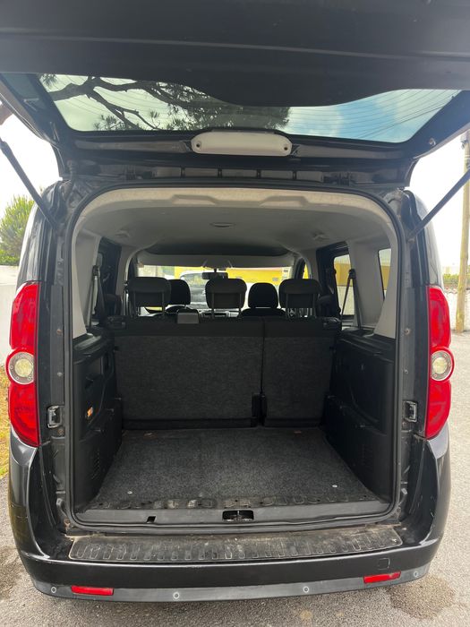 Fiat Doblò 1.3 Multijet (2011) – Inclui módulo camper amovível