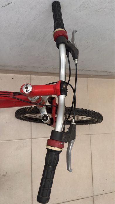 Bicicleta com suspensao ar