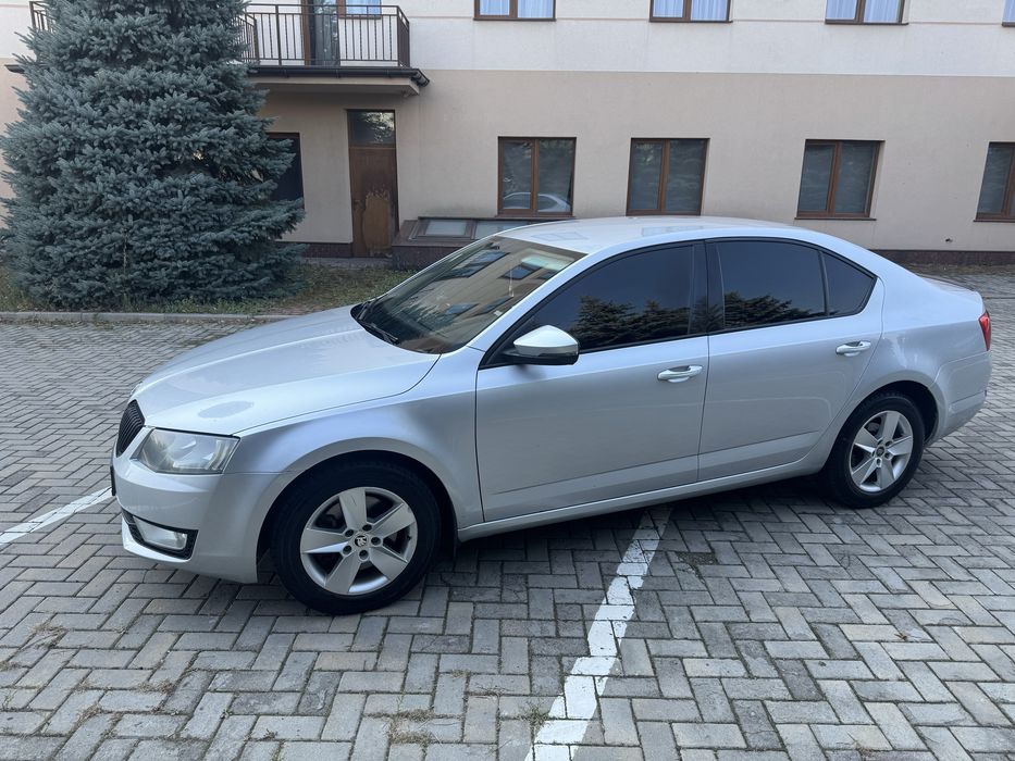 Skoda Octavia 2016 VIN Y6UAD2NEXHB006574 фото оголошення 4 з 8