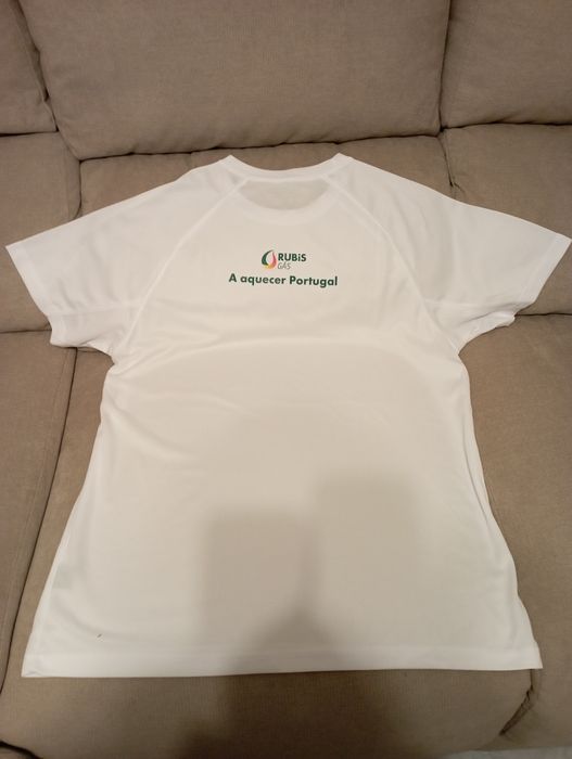 Camisola Desportiva Respirável Nova