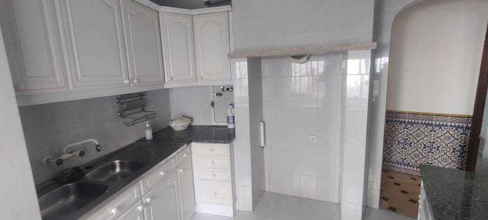 Belo T 1, zona Jardim, Estação da Amadora