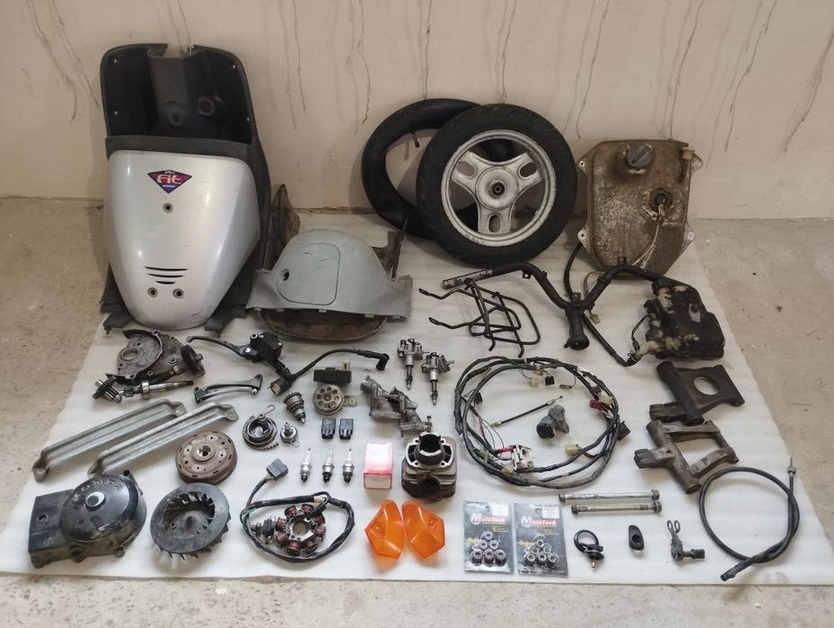 Разборка/Пластик Хонда Дио 18/25/27/28/SR/ZX/Fit