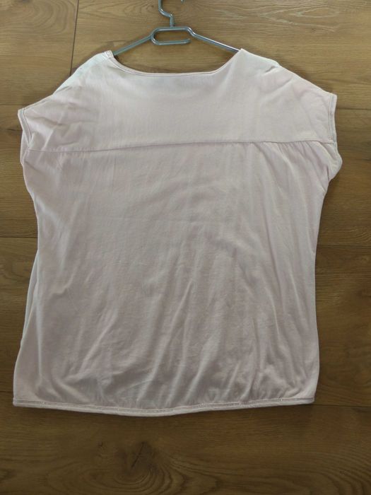 Śliczna bluzka/ t-Shirt nowa bez metki r. 42/XL