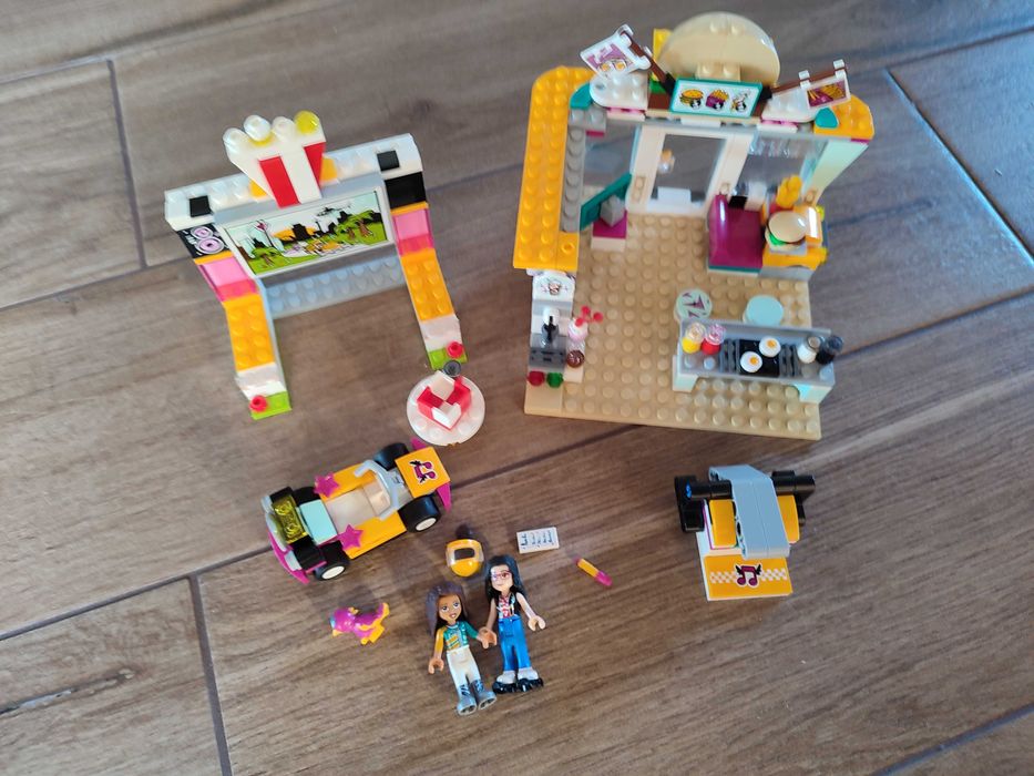 LEGO 41349 Friends - Wyścigowa restauracja