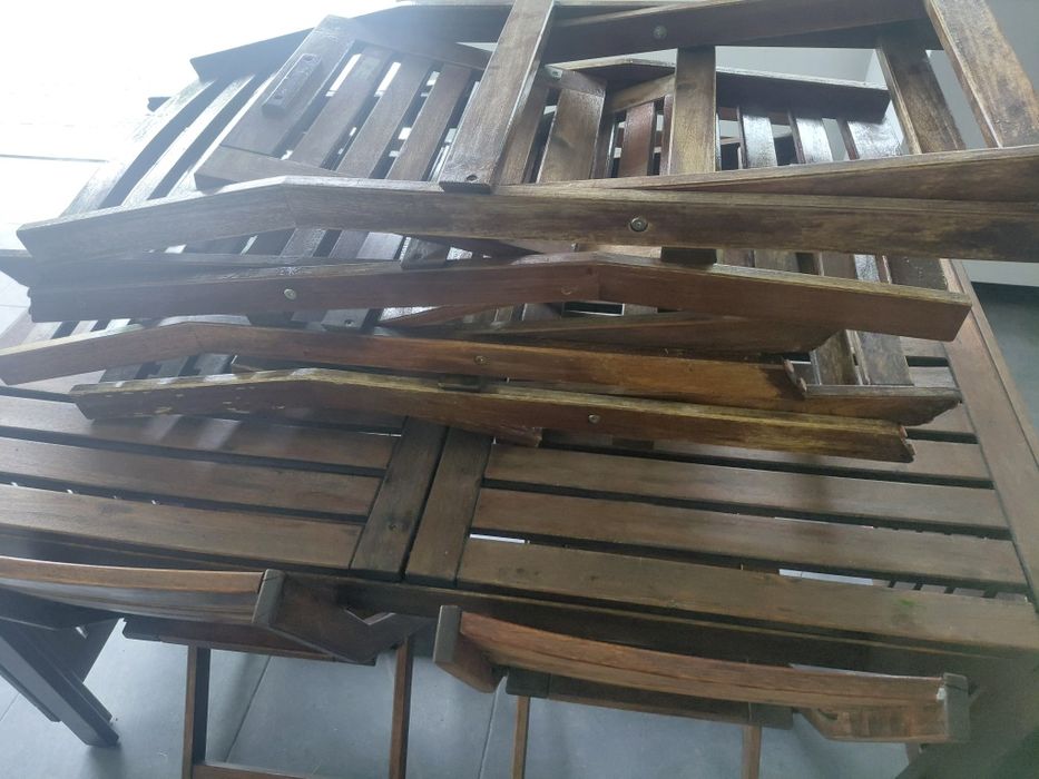 Mesa e 8 Cadeiras de Jardim Ikea