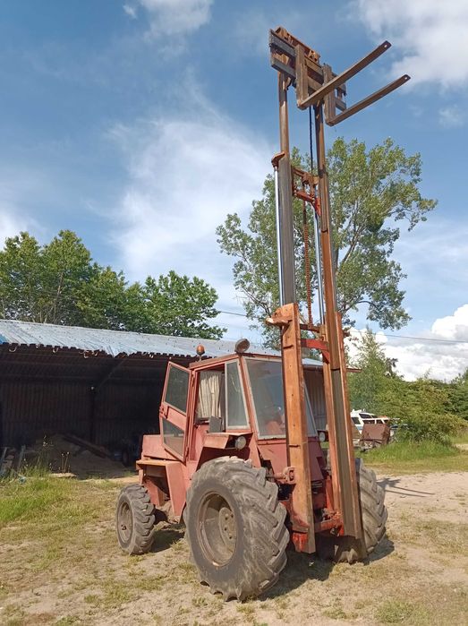 Sztaplarka, Ładowarka 4x4 Manitou
