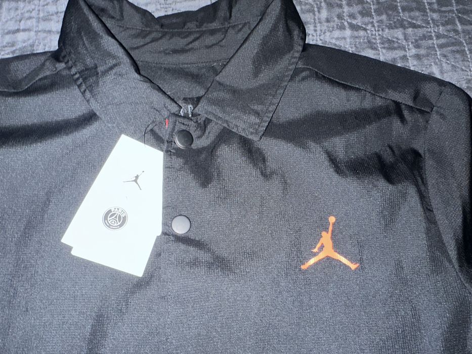 Jordan x Paris Saint Germain Coache Jacket