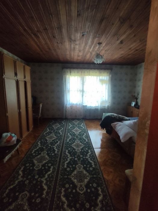 Продам великий будинок у затишному селі