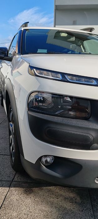 Citroën C4 Cactus 1.2 gasolina 82cv Feel em rigoroso estado