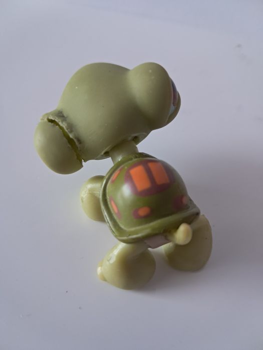 Littlest pet shop lps