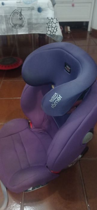 Cadeira auto Britax Römer Evolva 1-2-3 roxa, adequada para crianças dos 9 aos 36 kg