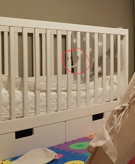 Berço e colchão ikea